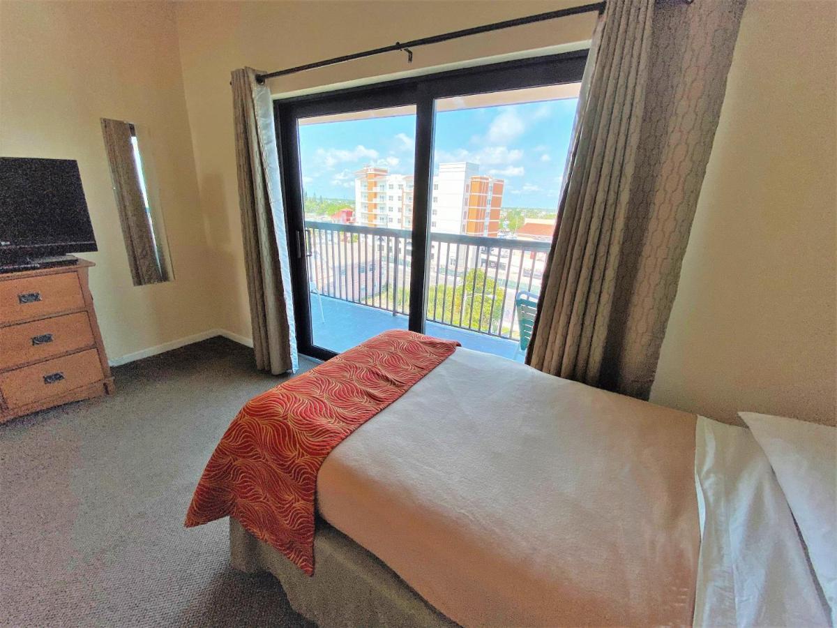 All Seasons Vacation Resort by Libertè Madeira Beach Extérieur photo