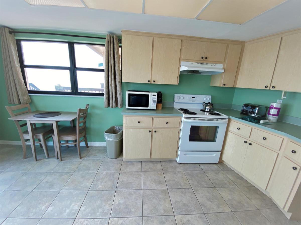 All Seasons Vacation Resort by Libertè Madeira Beach Extérieur photo